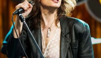 tam-hon-noi-loan-vietsub-thuyet-minh