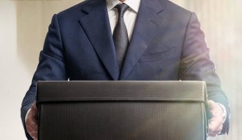 kiem-toan-vien-vietsub-thuyet-minh